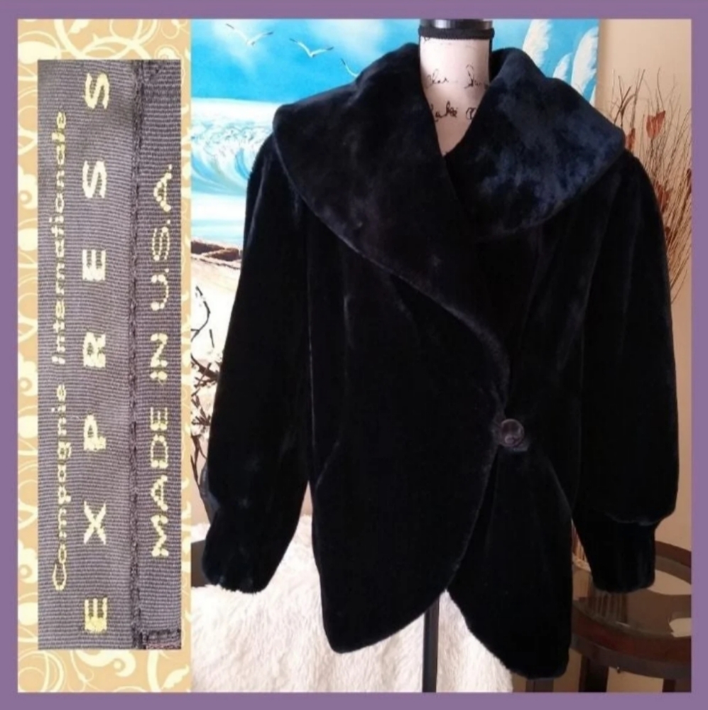 ❗FINAL❗VTG CI Express Luxury Coat